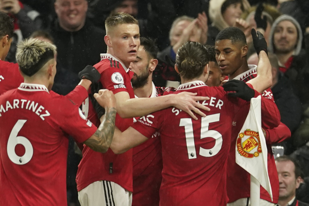 他凭借自己 他凭借自己