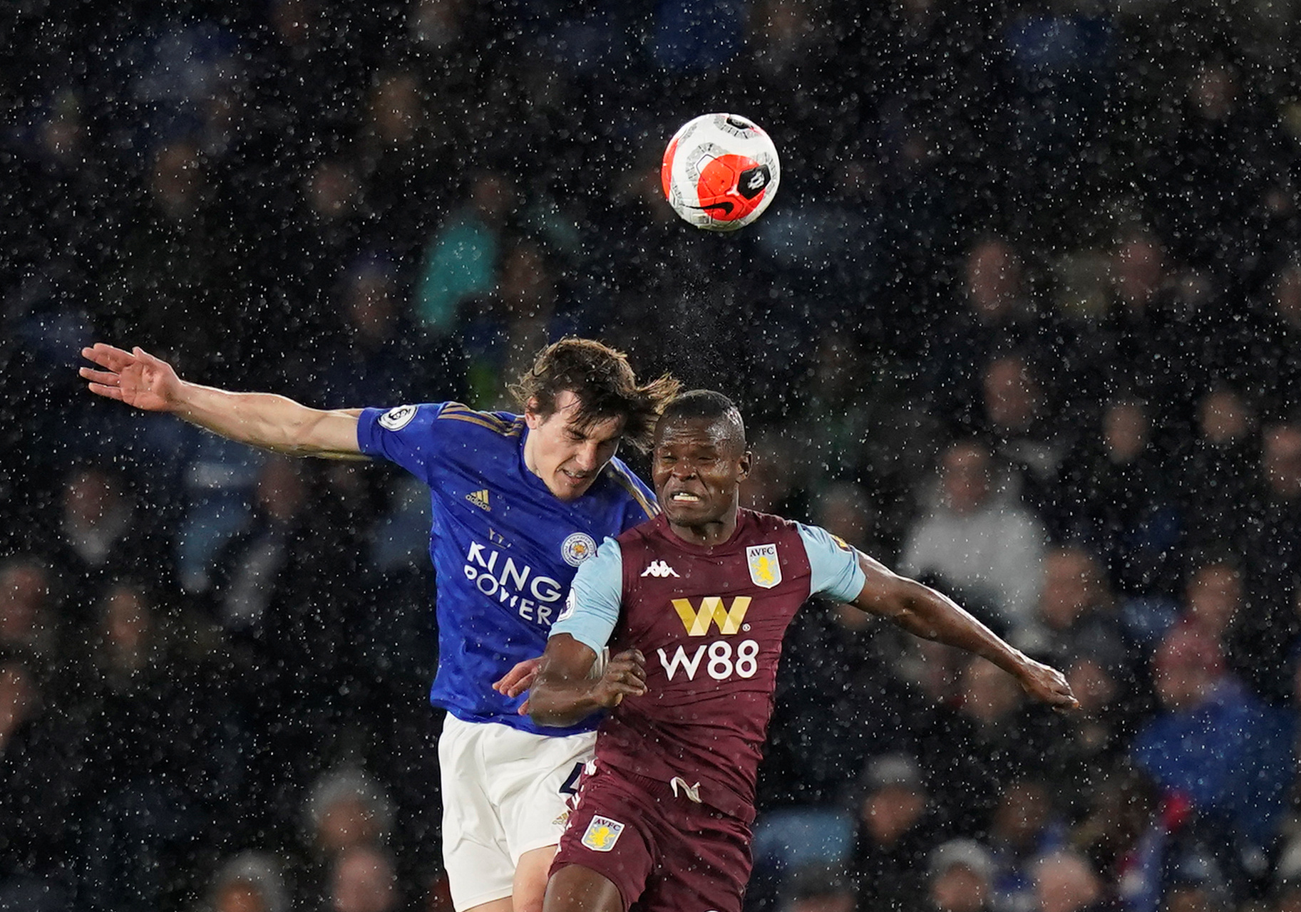 他将在中场 他将在中场